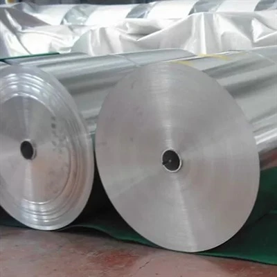 Aluminiumsfolie til væg